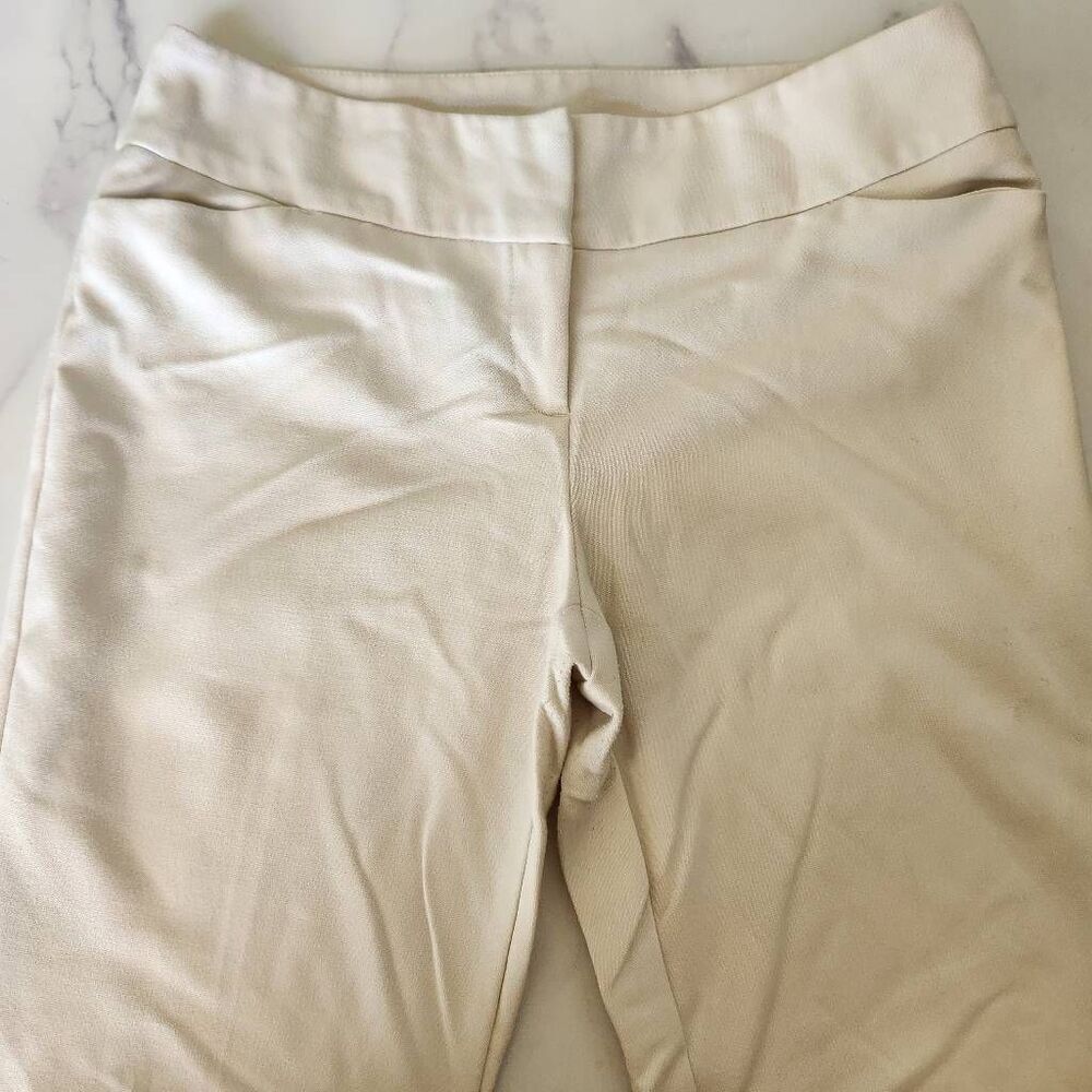 Worthington women's size 8 petite modern fit White flared bottom Y2K